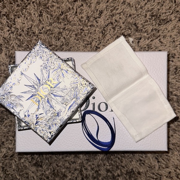 Dior jewelry/charm box & dust bag w/ribbon - Picture 3 of 3